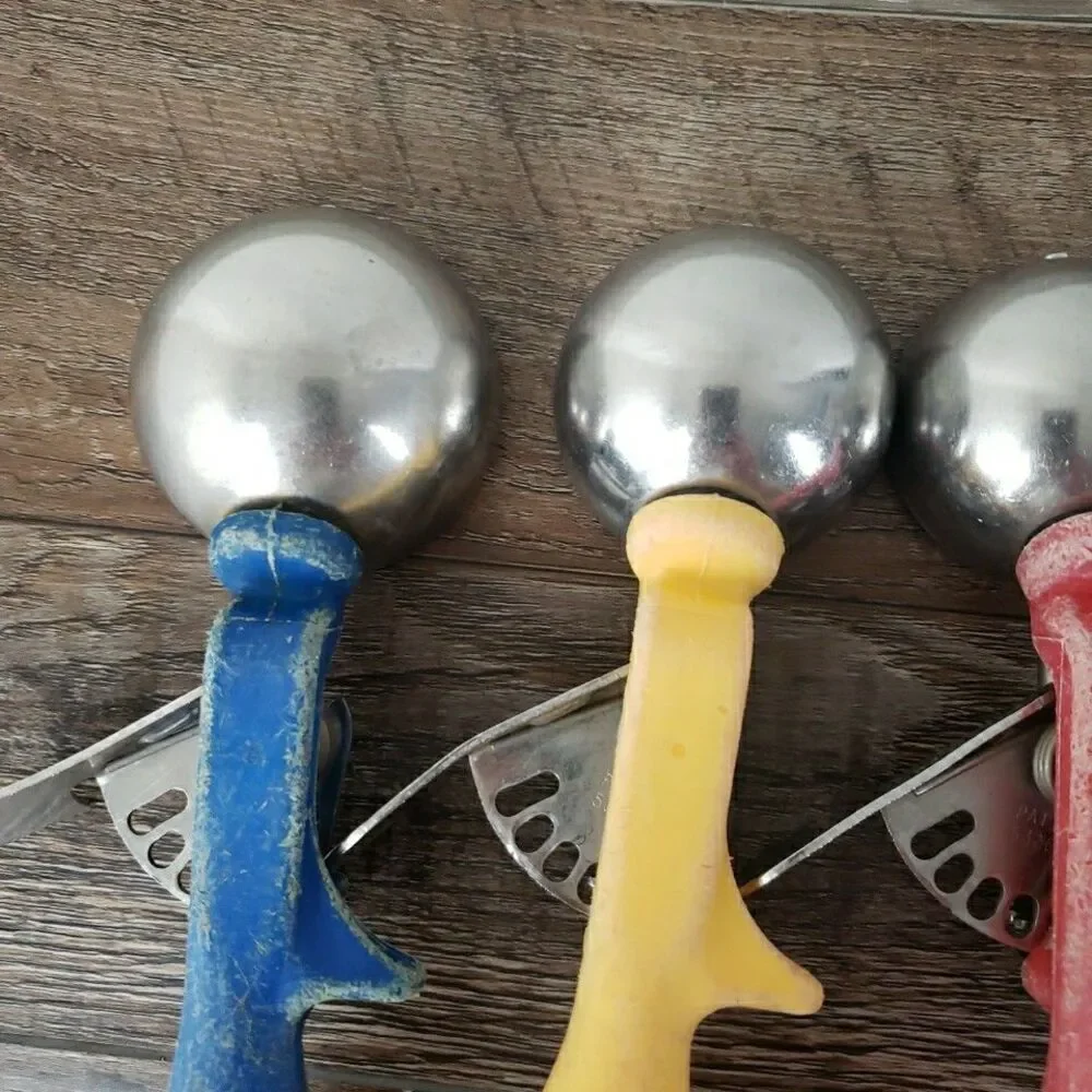 Volrath Ice Cream Scoops Set Of 4 Blue Red Yellow Purple Handle Stainless